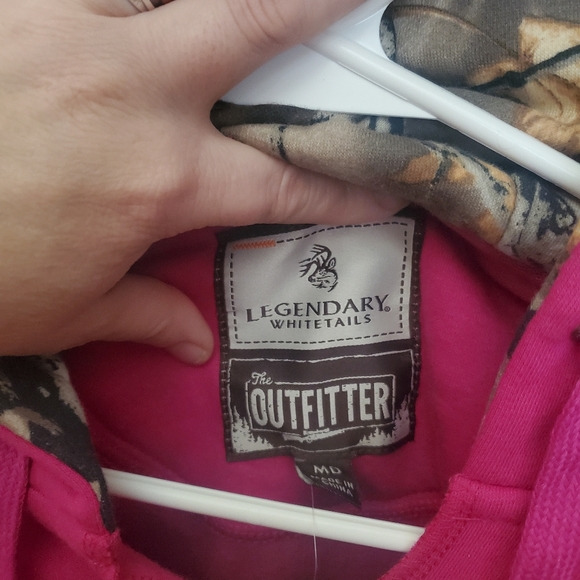 NWT Legendary Whitetails Women's Outfitter Hoodie Size Medium - Picture 4 of 8